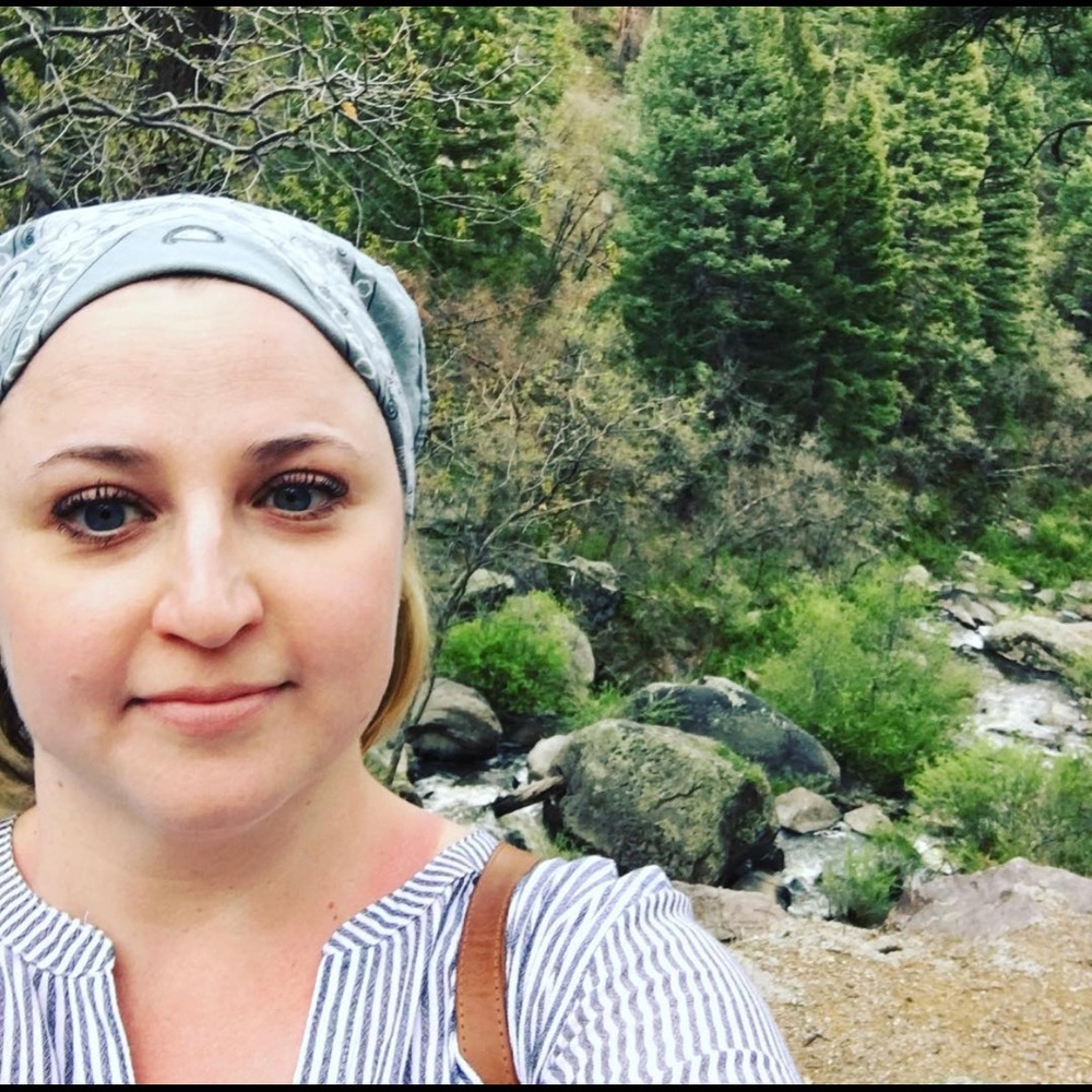 Meet your Posher, Elise